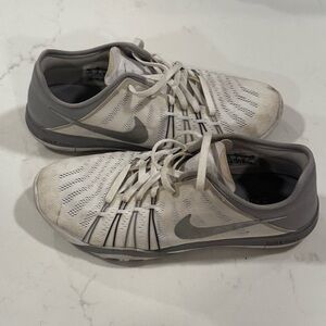 Nike Free TR 6 // 8.5